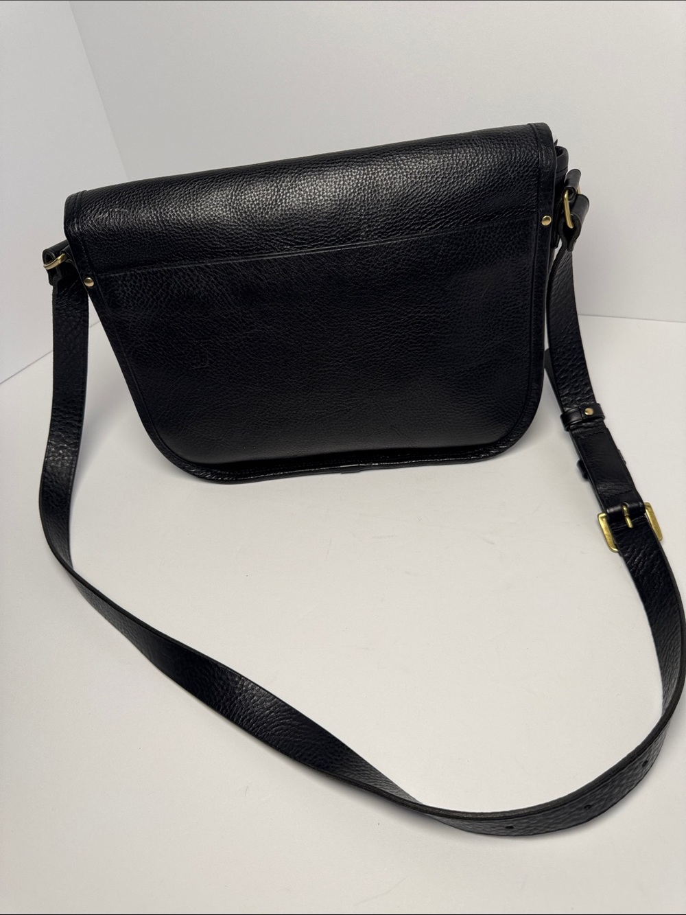 AGNES B. Minimal Black Pebble Leather Crossbody Saddle Satchel Bag  Roomy - Picture 6 of 16